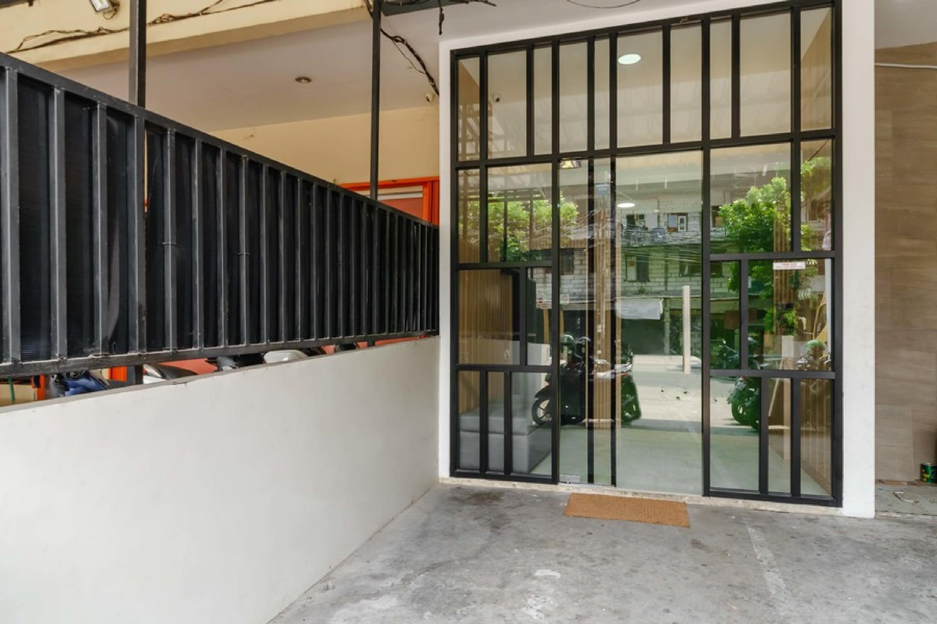 Reddoorz @ Mangga Besar 2 Hotell Jakarta Eksteriør bilde