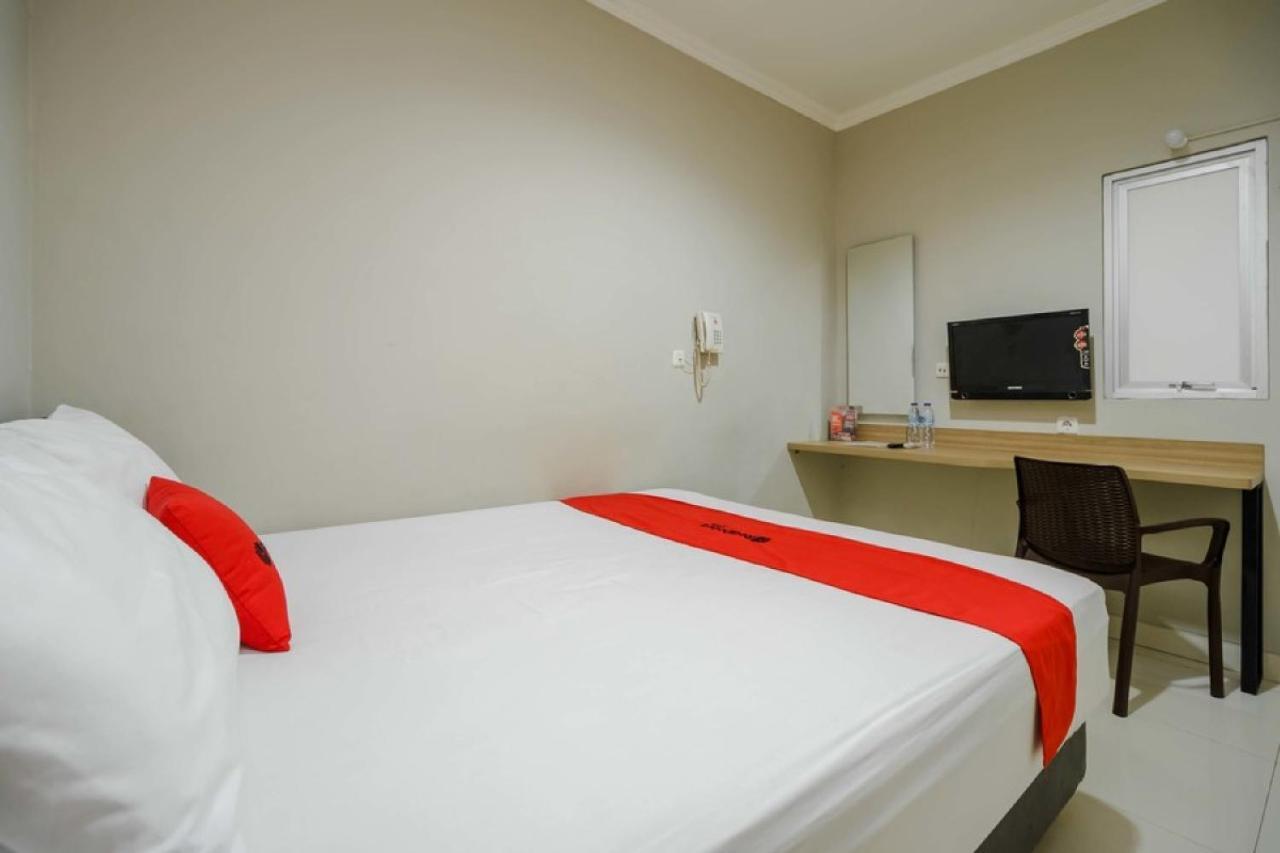 Reddoorz @ Mangga Besar 2 Hotell Jakarta Eksteriør bilde